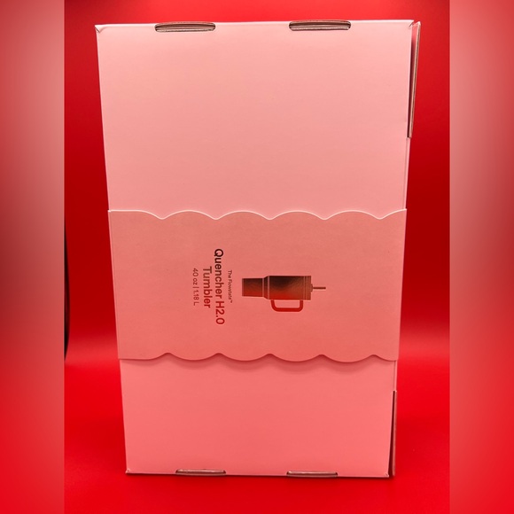 The Valentine's Day Quencher H2.0 Flowstate Tumbler 40 OZ Pink Velvet Cake - Picture 7 of 16